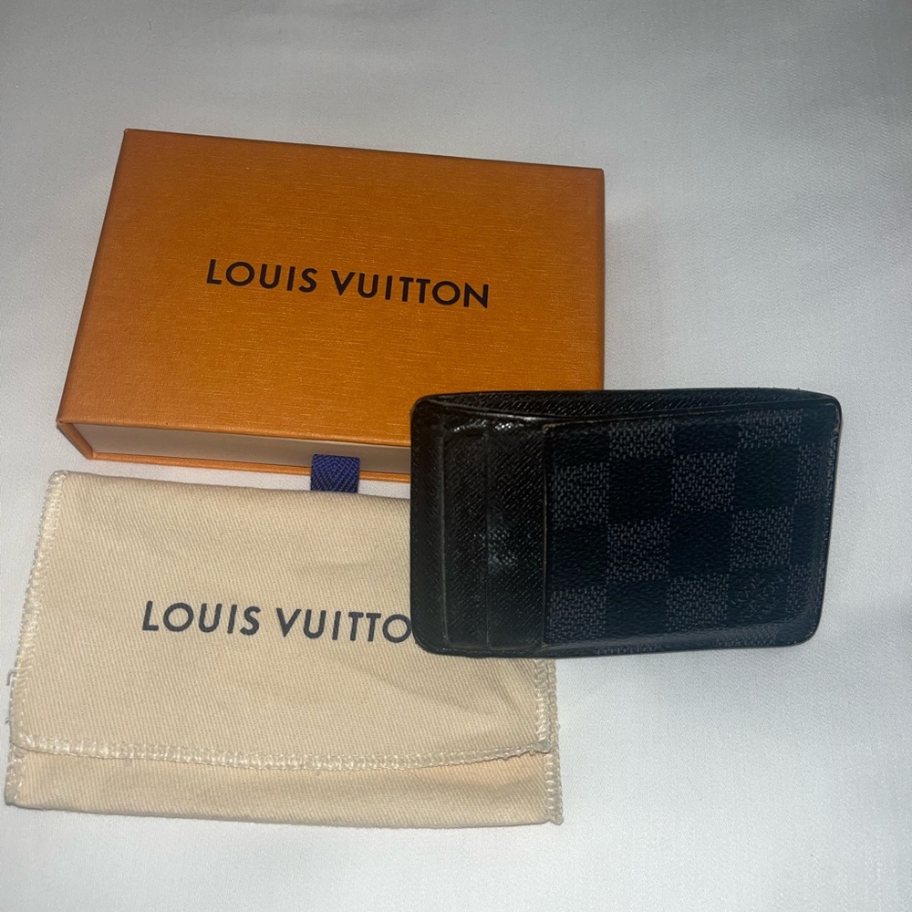 Black men’s Louis Vuitton Coin card holder